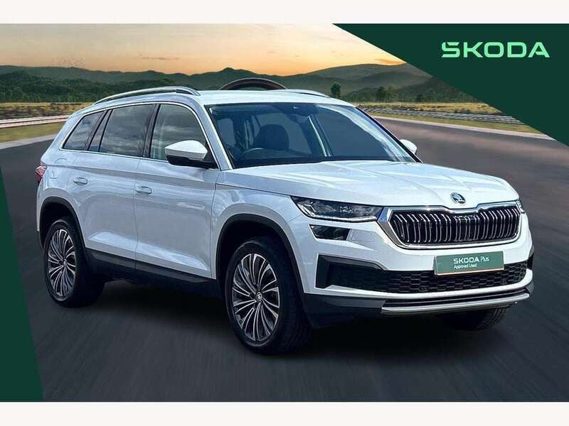 White Used 2024 Skoda Kodiaq SE L Executive SUV | £30,970 (Good price) - Image 1/4