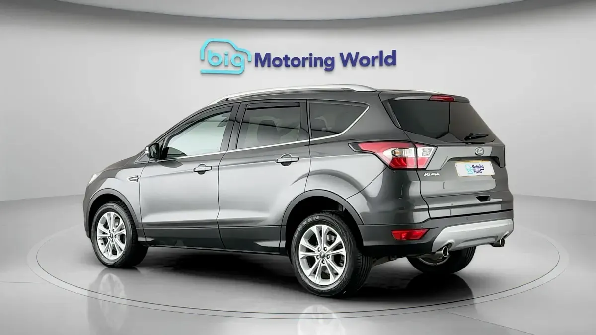 Used Ford Kuga Titanium 150 HP (110 kW) 2018 Grey SUV