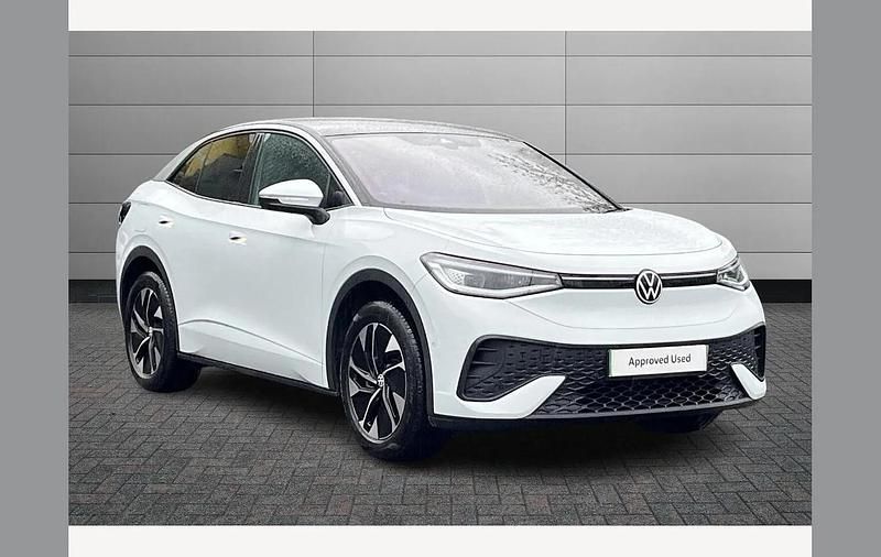 White Used 2025 VW ID.5 Pro SUV | £28,050 (Fair price) - Image 1/3