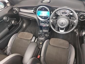 Używany Mini Cooper S Cabriolet Sport 178 KM (130 kW) 2021 Zielony Kabriolet