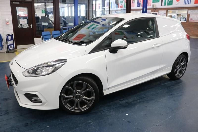 Used Ford Fiesta Sport 125 HP (91 kW) 2021 White Hatchback