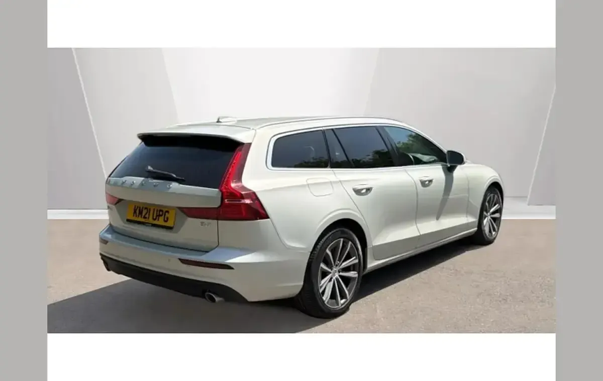 Used Volvo V60 Momentum 197 HP (144 kW) 2021 Other Estate