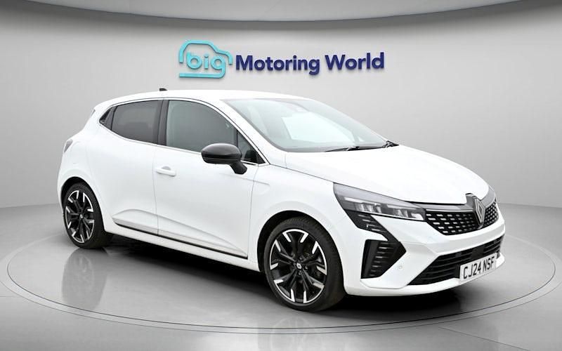 Used Renault Clio V Techno 143 HP (105 kW) 2025 Hatchback