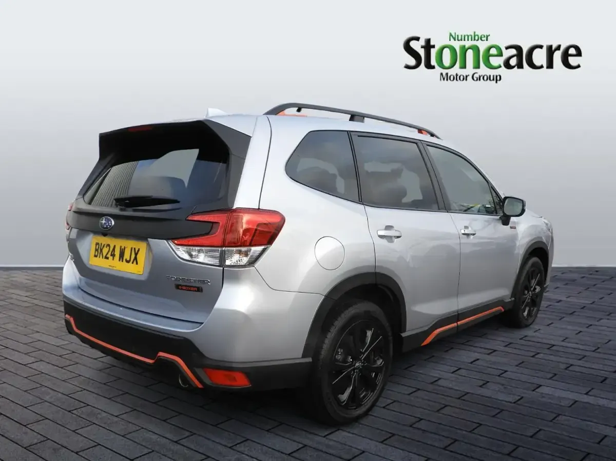 Usado Subaru Forester Sport 150 HP (110 kW) 2024 Prateado SUV