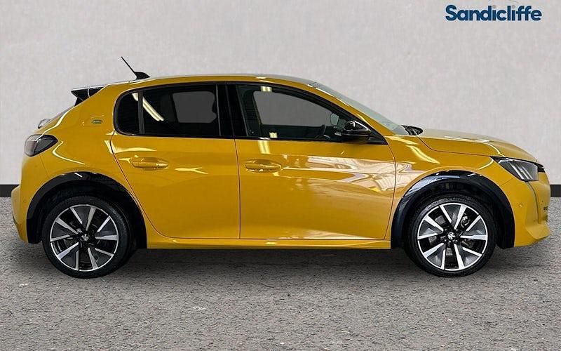 Used Peugeot e-208 Premium 100 kW (136 HP) 2022 Yellow Hatchback