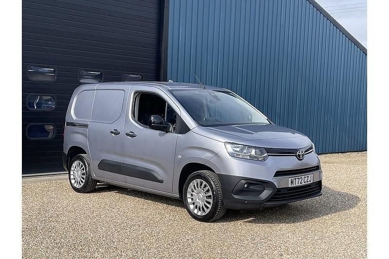 Used Toyota Proace 120 HP (88 kW) 2022 Grey MPV