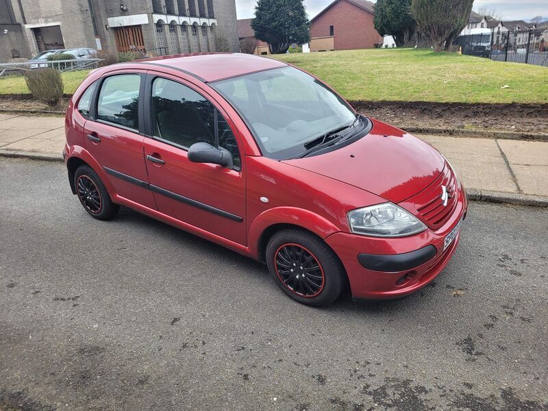 Used Citroën C3 67 HP (49 kW) 2002 Red Hatchback
