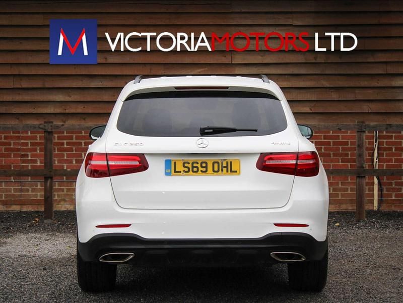 Used Mercedes GLC250 AMG 2019 White Estate