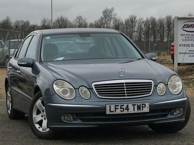 Used Mercedes E320 Avantgarde 2004 Blue Sedan