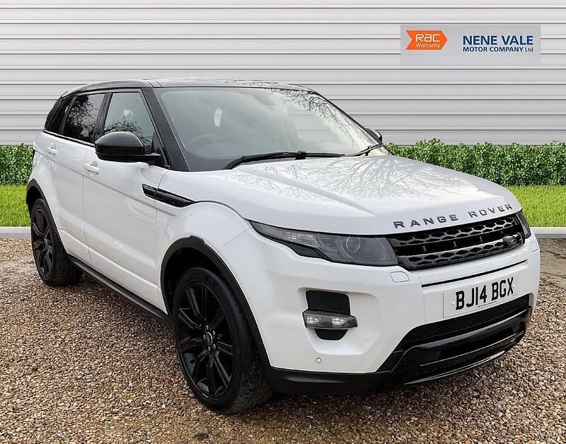 Used Land Rover Range Rover evoque Dynamic 2014 White Estate
