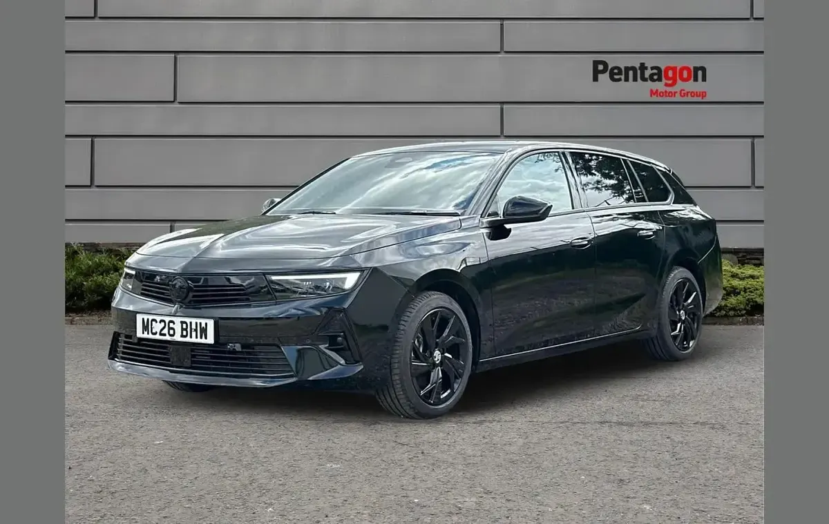 New Vauxhall Astra 128 HP (94 kW) 2026 Black Estate