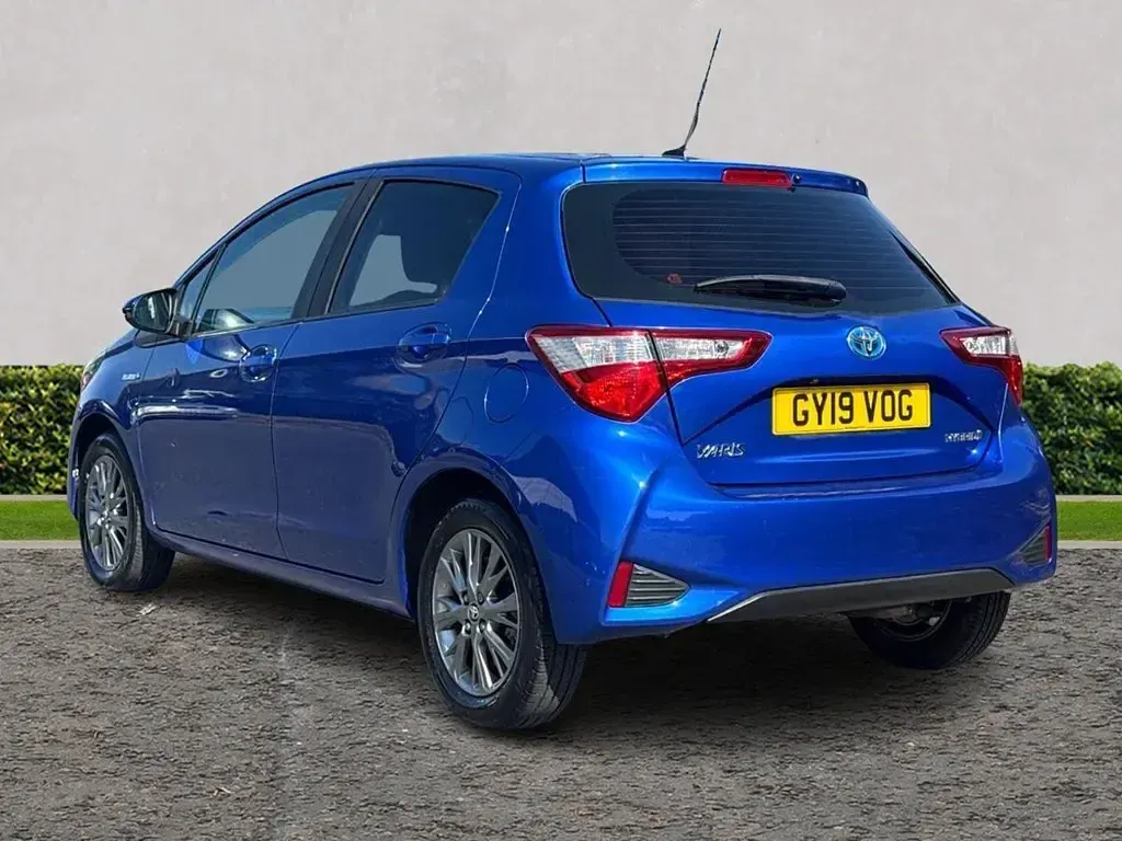 Usata Toyota Yaris Hybrid 2019 Blu Utilitaria