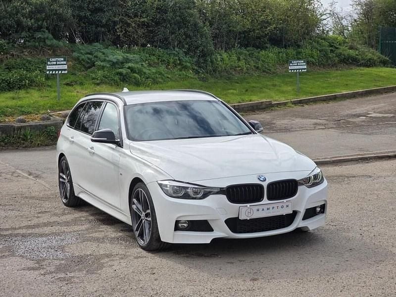 Begagnad BMW 320 M Sport 2017 Vit Kombi