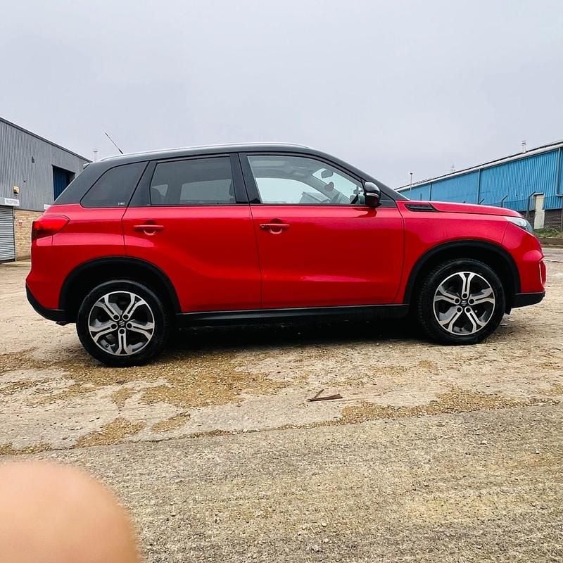 Used Suzuki Vitara SZ5 2017 Red/black SUV