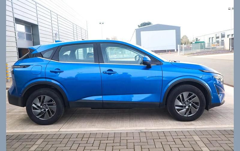 Used Nissan Qashqai Acenta Premium 138 HP (101 kW) 2025 Blue SUV
