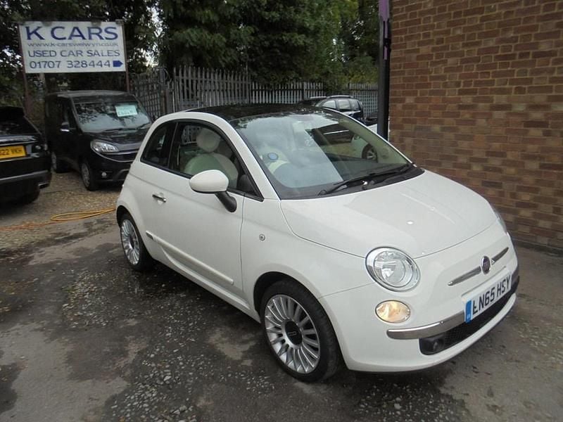 Used Fiat 500 Lounge 69 HP (50 kW) 2015 White Hatchback