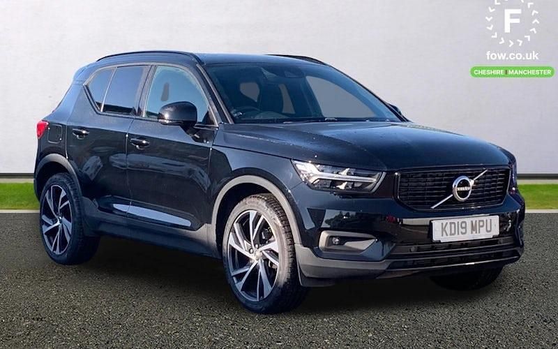 Usado Volvo XC40 R-Design Pro 163 HP (119 kW) 2021 SUV