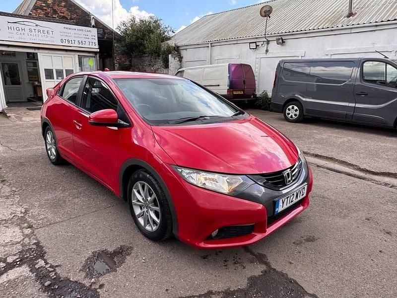 Used Honda Civic ES 142 HP (104 kW) 2012 Red Hatchback
