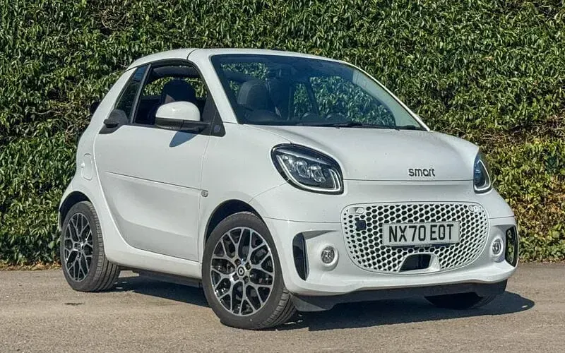 Used Smart ForTwo Electric Drive Prime Exclusive 60 kW (82 HP) 2020 White Cabriolet