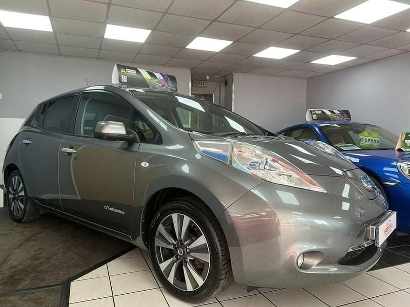 Used Nissan Leaf Tekna 80 kW (109 HP) 2017 Grey Hatchback