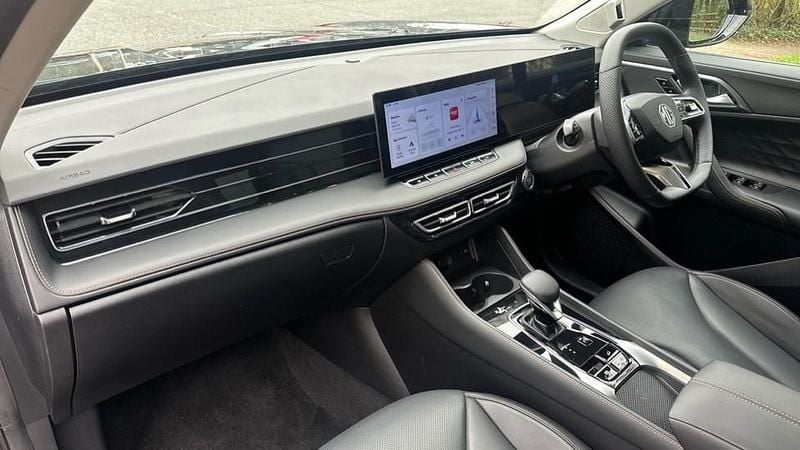 Used MG HS Trophy 2025 Black SUV