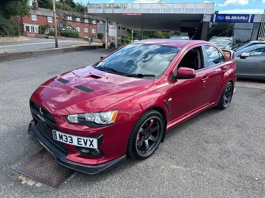 Used Mitsubishi Lancer 2010 Red Sedan
