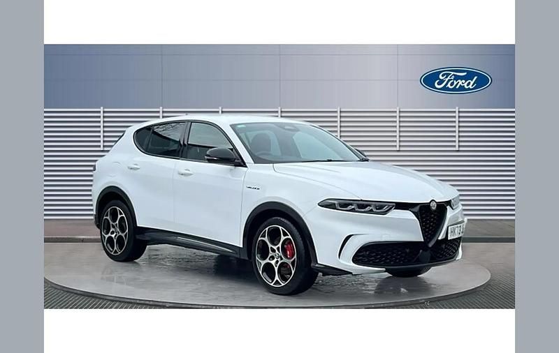 Blue Used 2024 Alfa Romeo Tonale Veloce SUV | £22,712 (Fair price) - Image 1/4