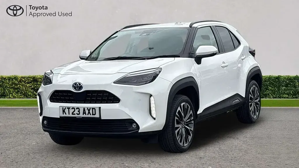 Used Toyota Yaris Cross 113 HP (83 kW) 2023 White SUV
