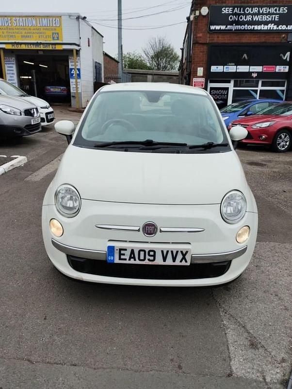 White Used 2009 Fiat 500 Pop Hatchback | £2,695 (Fair price) - Image 1/4