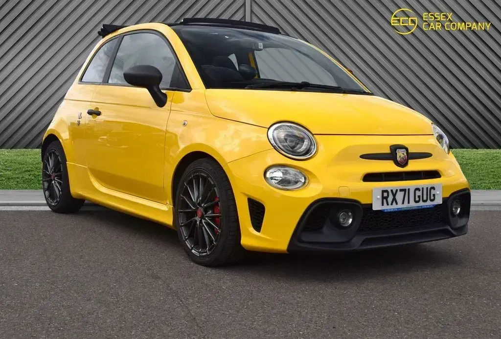 Used Abarth 595 Competizione 180 HP (132 kW) 2021 Yellow Cabriolet