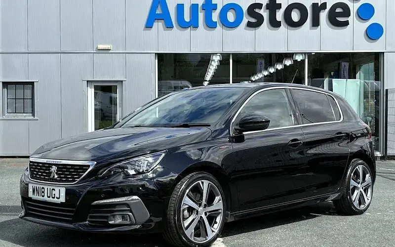 Usado Peugeot 308 GT-line 131 HP (96 kW) 2020 Citadino