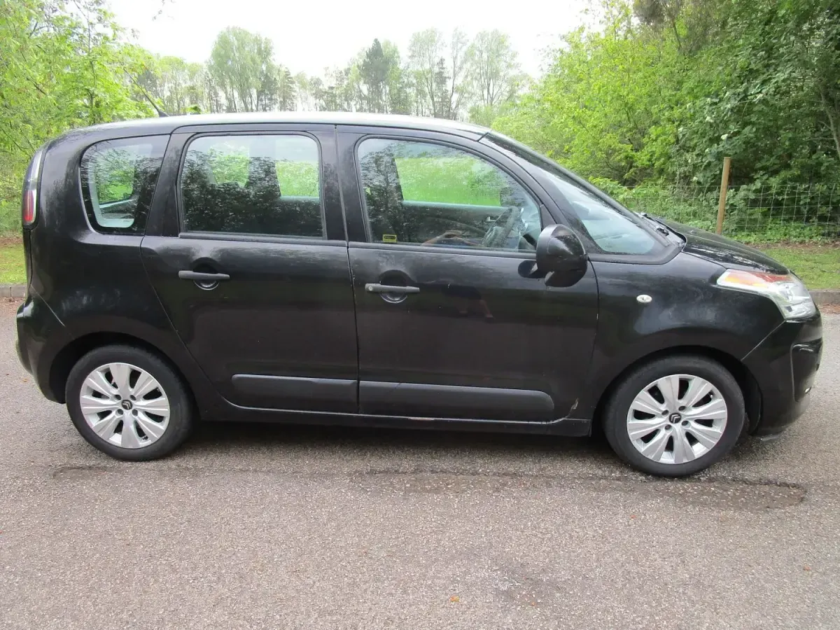 Used Citroën C3 Picasso VTR Sport 2015 Black MPV