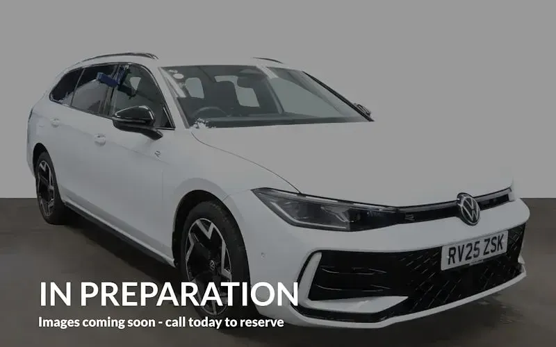 Used VW Passat R-line 204 HP (150 kW) 2025 Estate