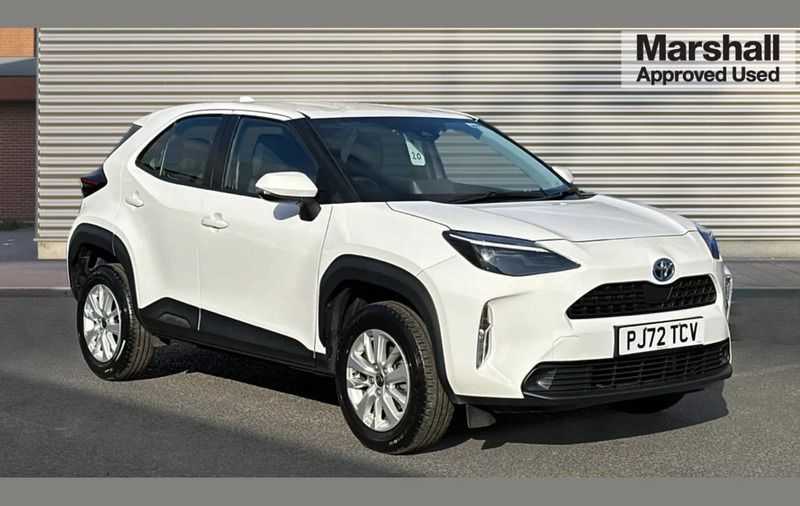 White Used 2022 Toyota Yaris Cross SUV | £19,366 (Super price) - Image 1/4