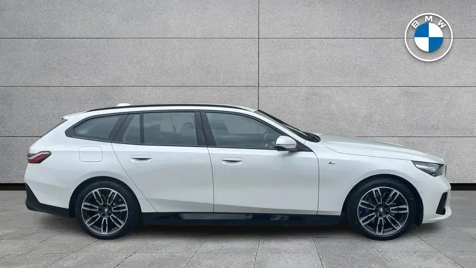 Used BMW i5 M Sport 246 kW (335 HP) 2025 White Estate