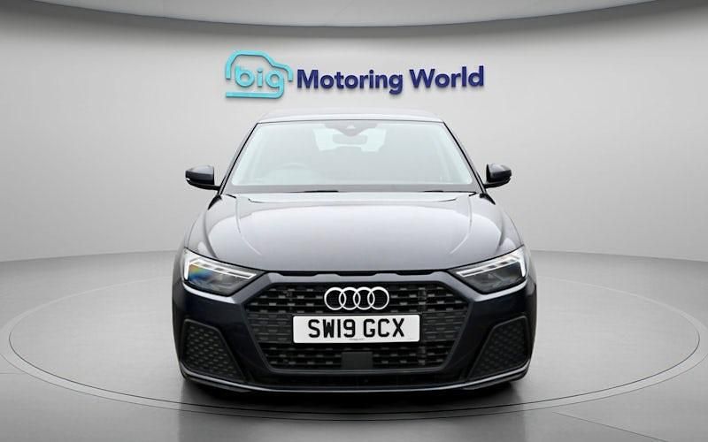 Used Audi A1 Sportback 116 HP (85 kW) 2019 Blue Hatchback