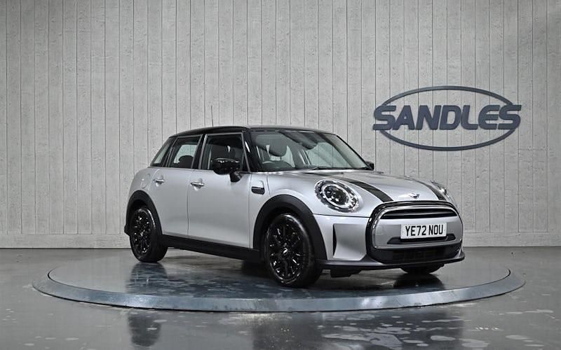 Used Mini Cooper Classic 136 HP (100 kW) 2022 Silver Hatchback