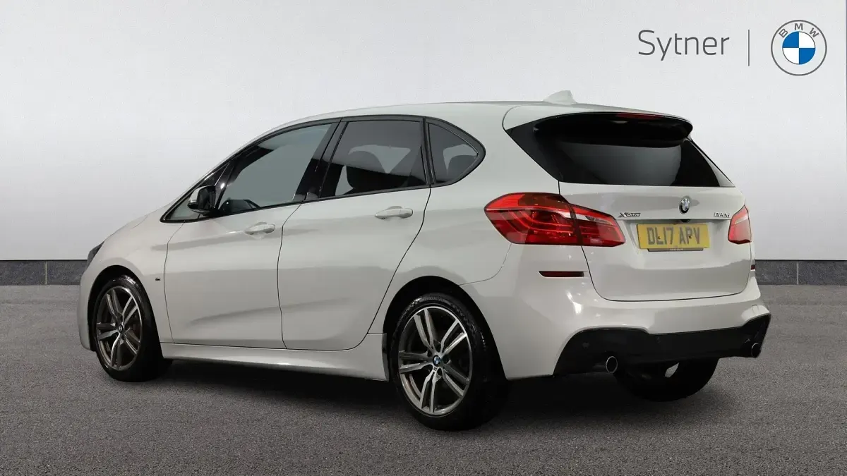 Used BMW 220 Active Tourer M Sport 187 HP (137 kW) 2017 White MPV