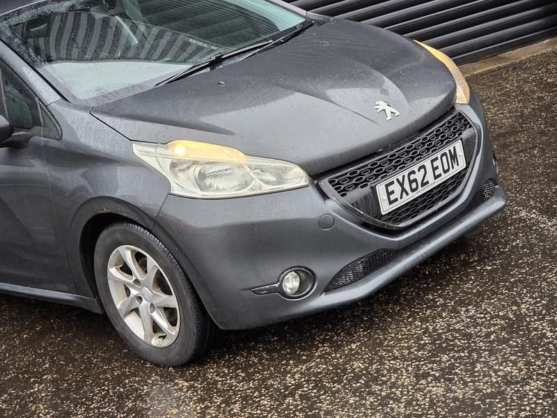 Used Peugeot 208 Active 82 HP (60 kW) 2012 Grey Hatchback