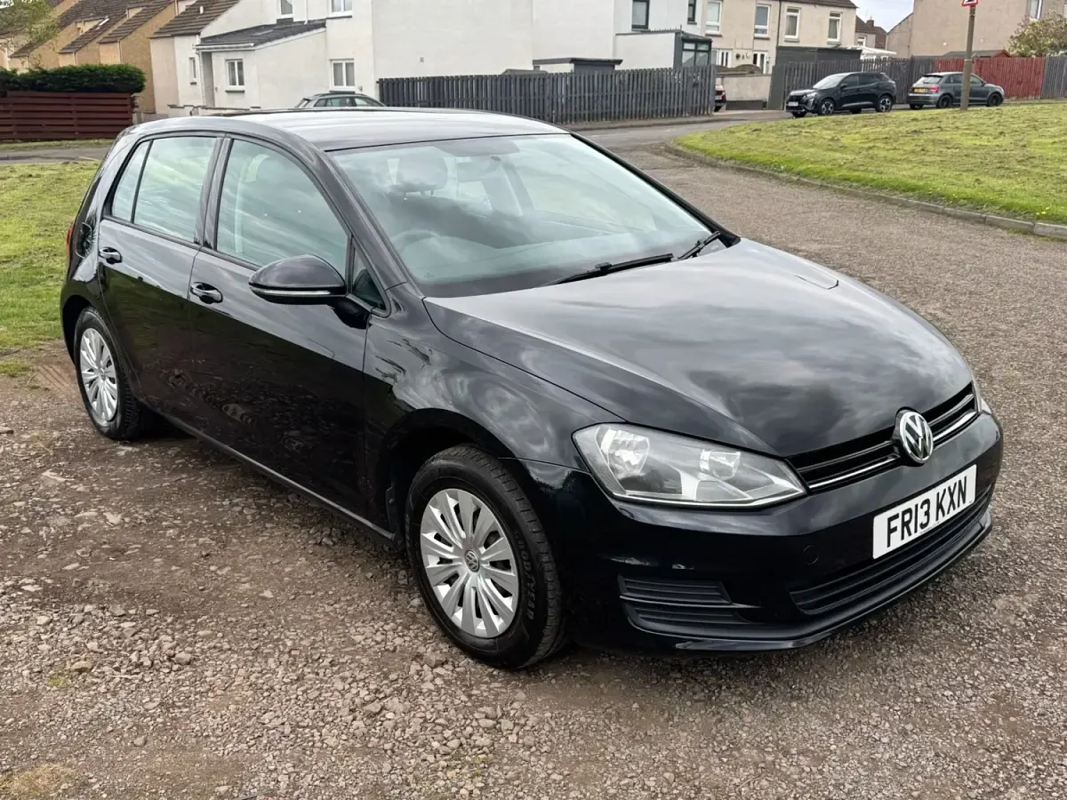 Second-hand VW Golf VII S 2013 Negru Hatchback