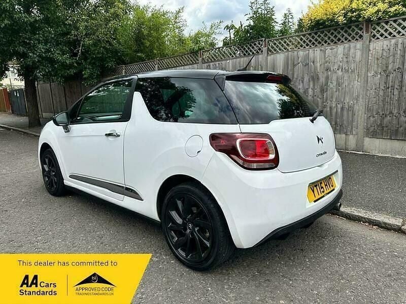 Used Citroën DS3 PureTech 2015 White Hatchback