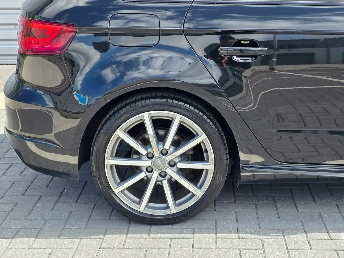 Used Audi A3 Sportback S-Line 184 HP (135 kW) 2014 Black Hatchback
