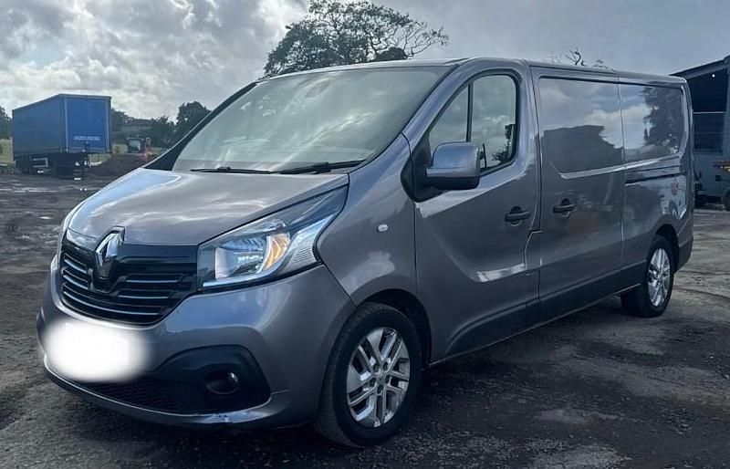 Grey Used 2017 Renault Trafic Van | £4,995 (Good price) - Image 1/4