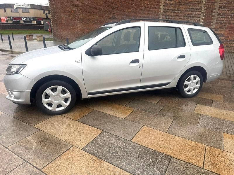Used Dacia Logan MCV Ambiance 2014 Silver Estate