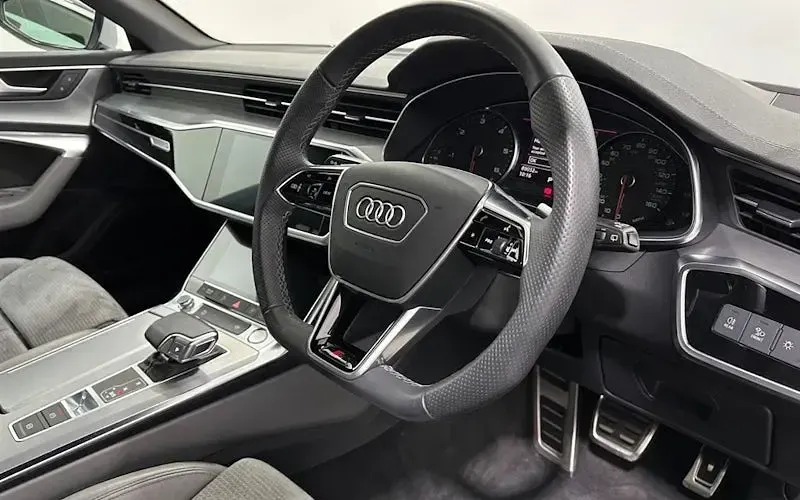 Used Audi A6 S-Line 204 HP (150 kW) 2019 Blue Estate