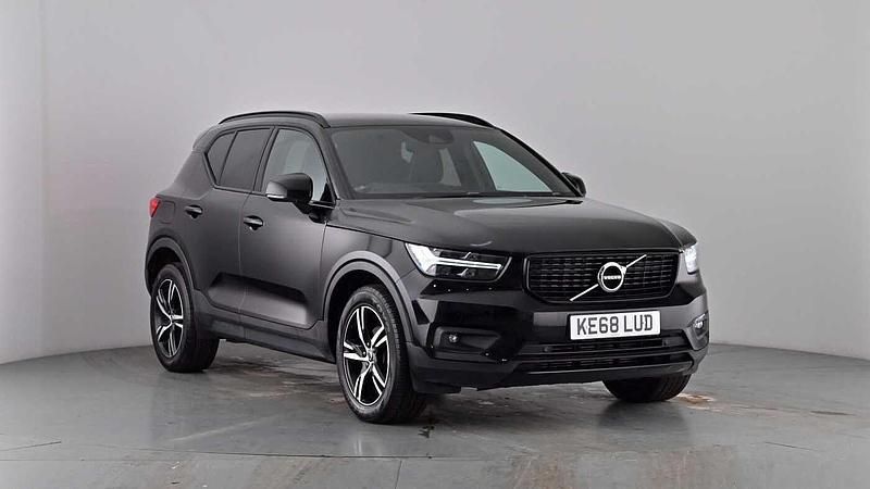Used Volvo XC40 R-Design 150 HP (110 kW) 2018 Black stone SUV