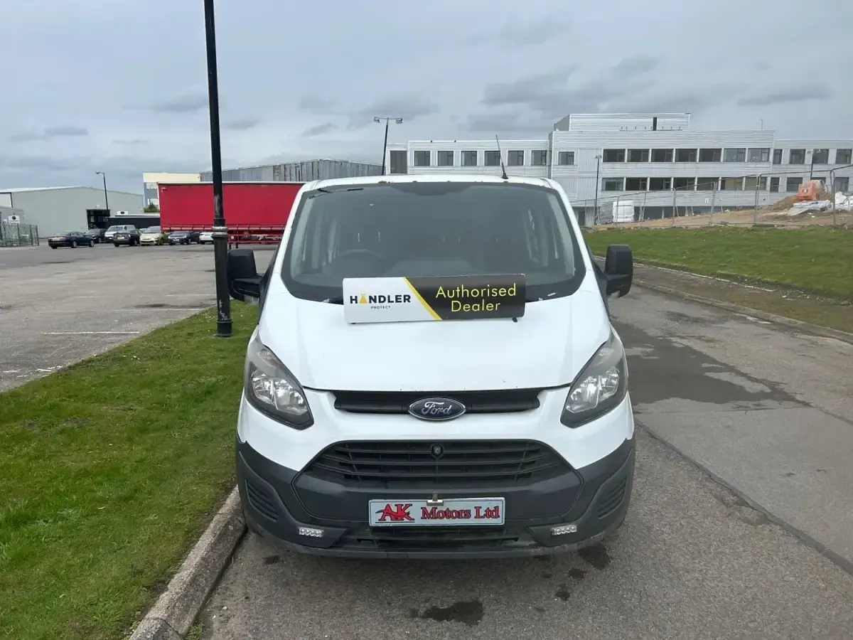 Used Ford Transit Custom 125 HP (91 kW) 2015 White Van