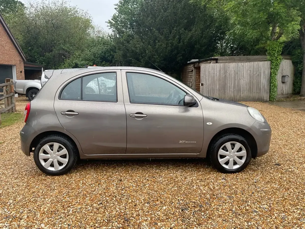 Usata Nissan Micra 2013 Argento Utilitaria