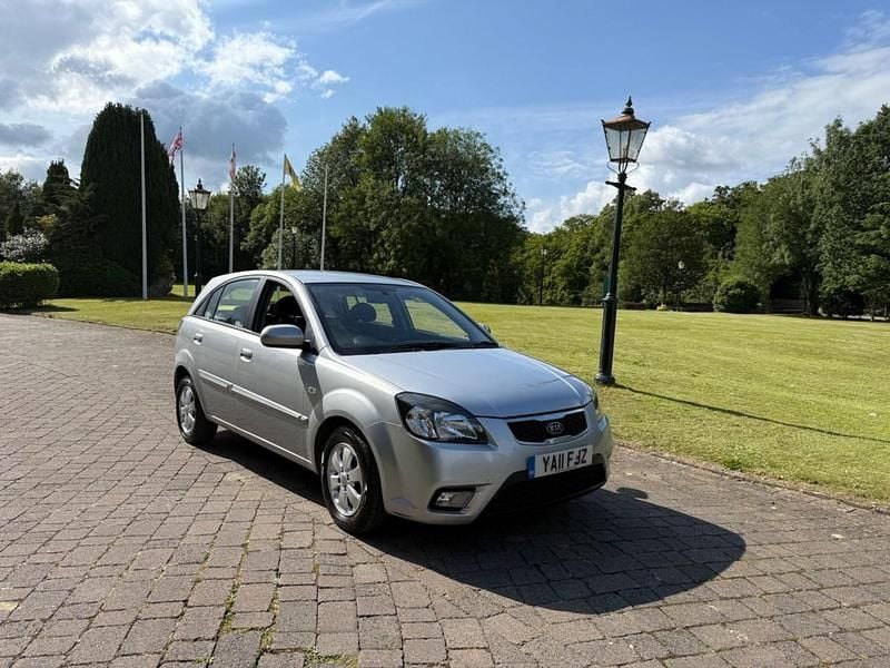 Silver Used 2011 Kia Rio 2 Hatchback | £1,495 (Expensive) - Image 1/4