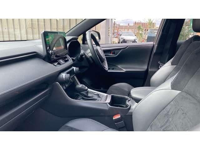 Used Toyota RAV4 Hybrid Sport 301 HP (221 kW) 2025 Black SUV